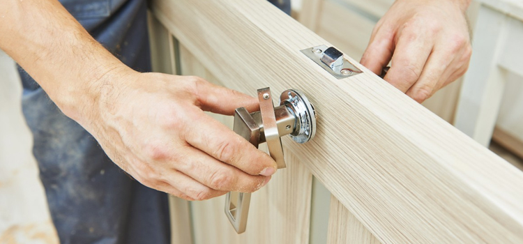 interior door repair Linda